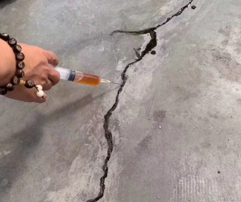 桦甸混凝土裂缝修补技术详解​